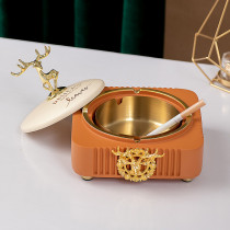 European creative luxury ashtray decoration ornaments household living room coffee table high-end windproof fly ash with cover