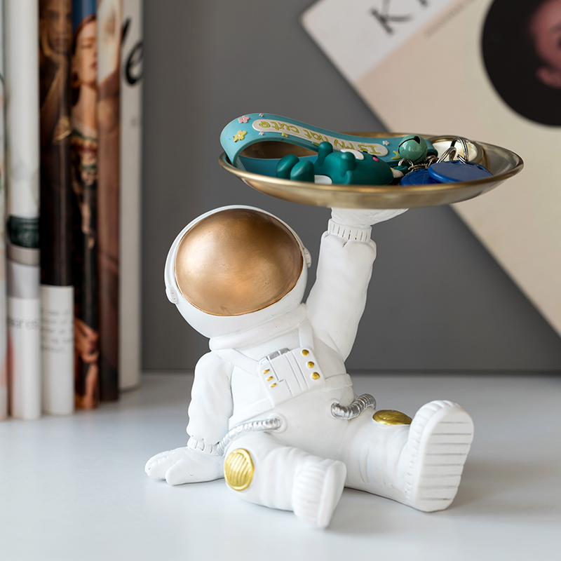 Nordic Ins Astronaut Genguan Key Containing Pendulum Astronaut Desktop Living Room Tea Table TV Cabinet Adornment-Taobao