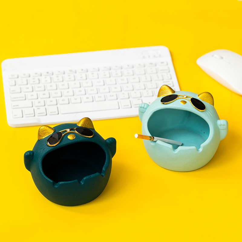 Creative Ceramic Ashtrays With Lid Home Tea Table Desktop Robbery Cat Swing Piece Office Windproof Fly Ash Smoke Cylinder-Taobao