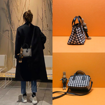 This years popular small ck bag female 2021 fashion new spring and summer tide wild French niche one shoulder oblique cross bag