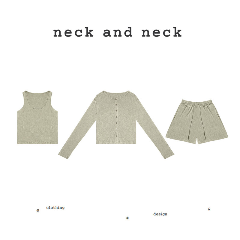 【Neck and Neck】Little Goose Liver "One Item Per Item" Set: Cardigan + Vest + Shorts Three-Piece Set 【Neck and Neck】Little Goose Liver "One Item Per Item" Set: Cardigan + Vest + Shorts Three-Piece Set