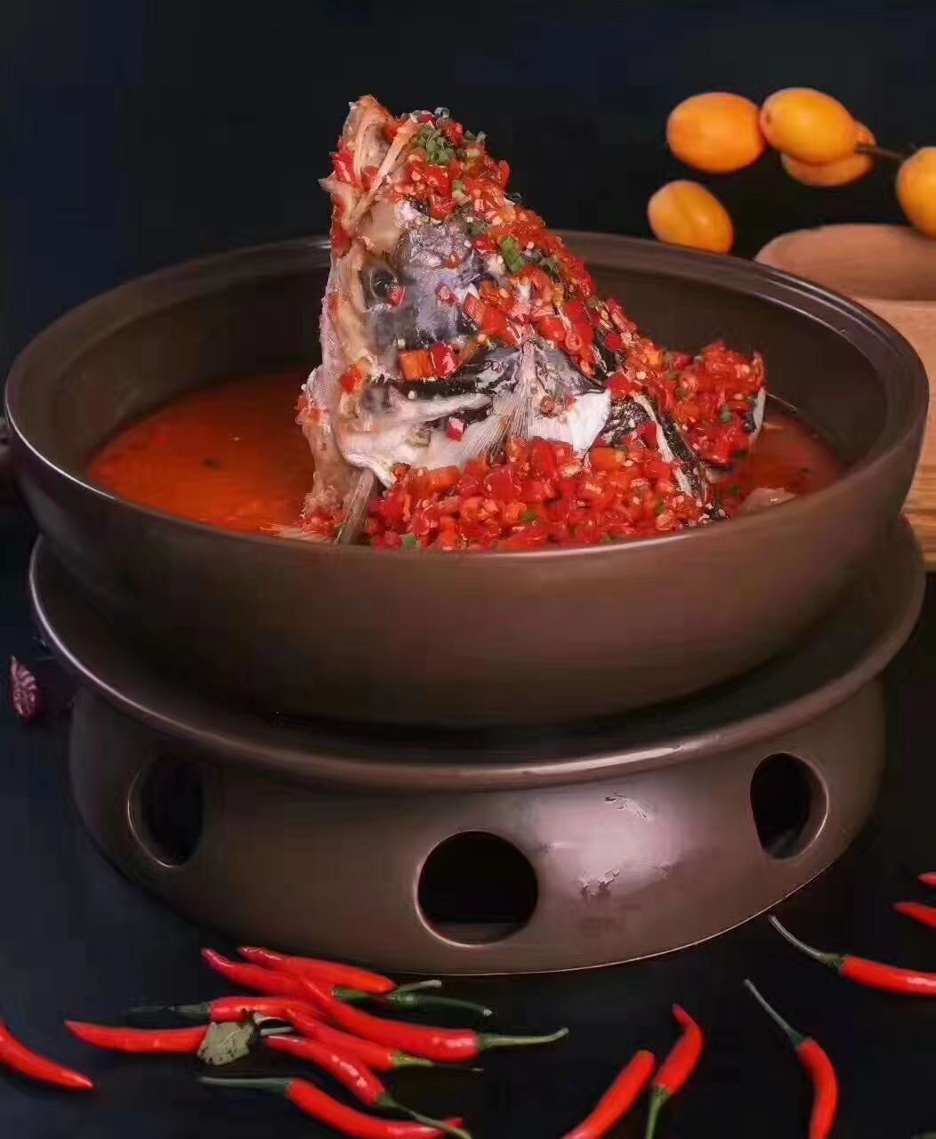Characteristics of pepper fish head pot dry ice hotel tableware special creative artistic conception restaurant hotel move head plate