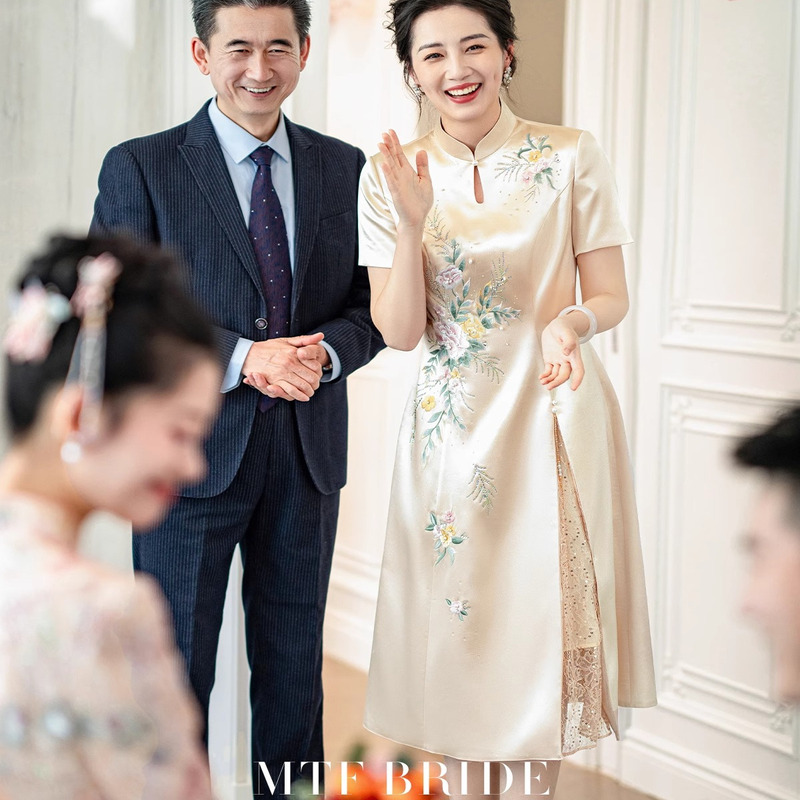 Elegant and Classy Cheongsam for the Mother of the Bride, Suitable for Weddings and Everyday Wear, New Model 2026