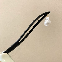 Капли воды падают с ветром