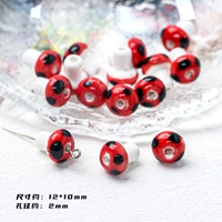 【Черные пятнистые красные грибы】 1