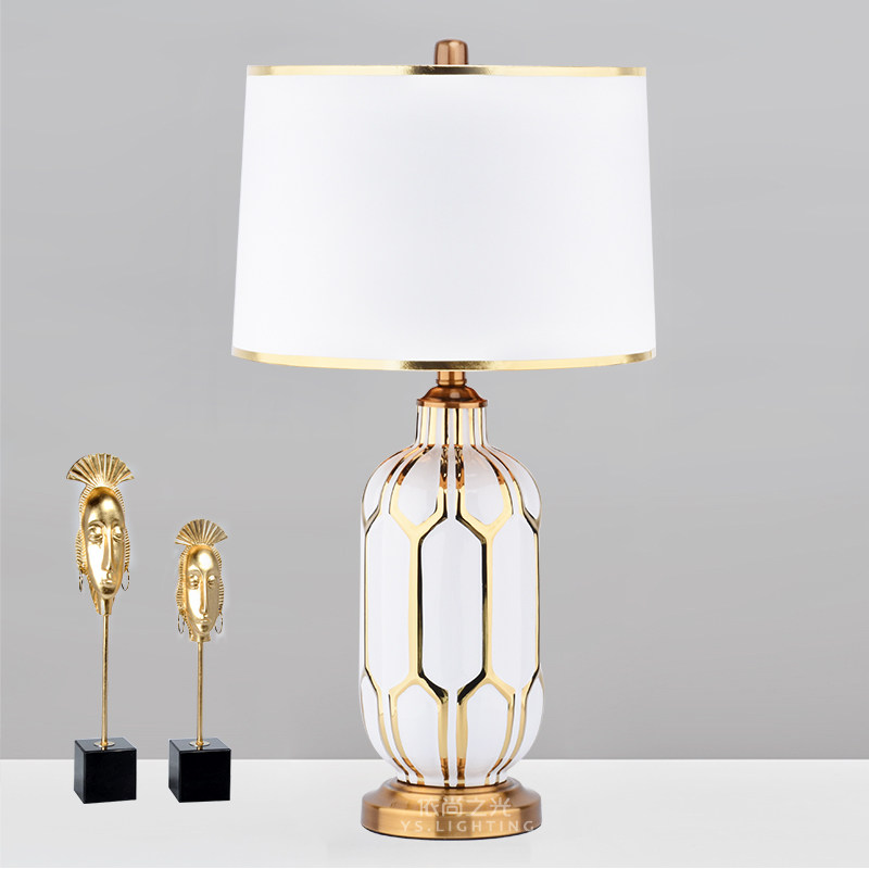 New Chinese table lamp Living room Decorative Rear Modern Ceramic Table Light Cozy Creative Bed Headlights Bedroom Light Lavish Table Light