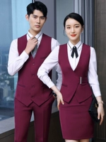 Бордовый жилет, рубашка, штаны