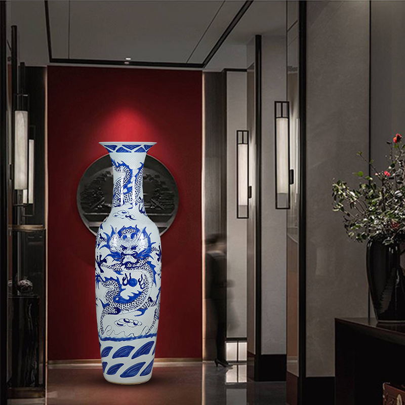 Jingdezhen ceramics of large blue and white porcelain vase carved dragon sitting room adornment is placed hotel opening gifts