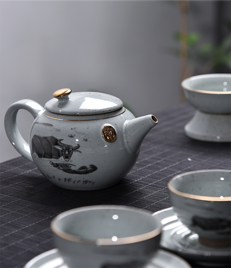 Into this monkey contracted office creative household ceramics kung fu tea tea sets tea tea officer ceramic cups