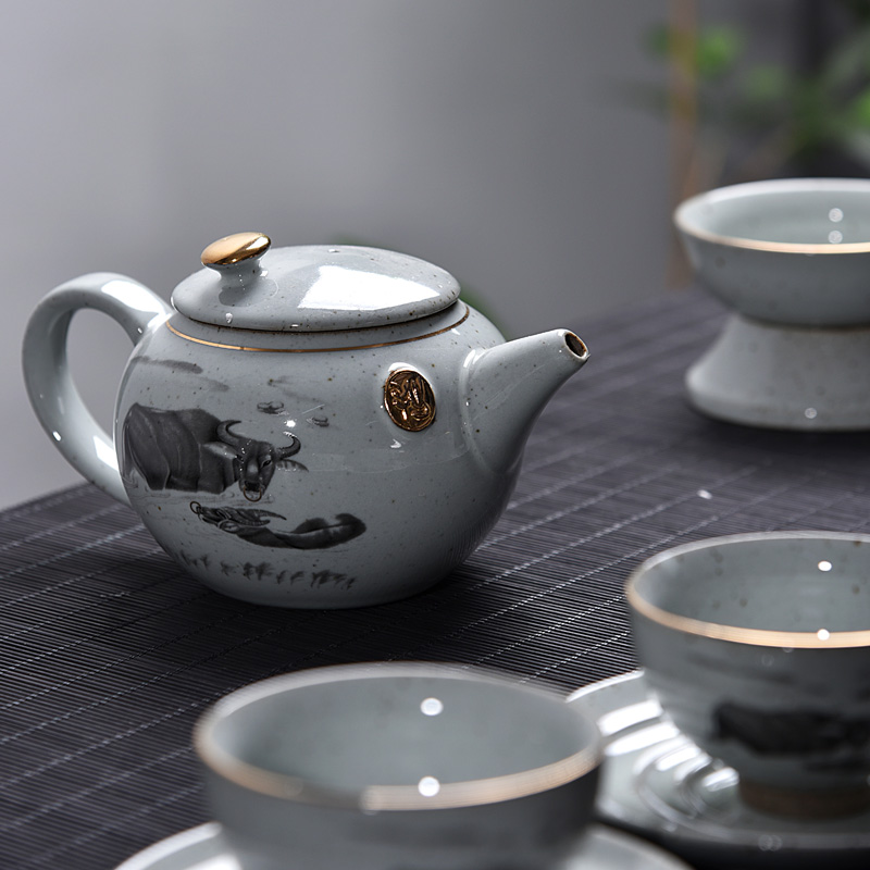Into this monkey contracted office creative household ceramics kung fu tea tea sets tea tea officer ceramic cups