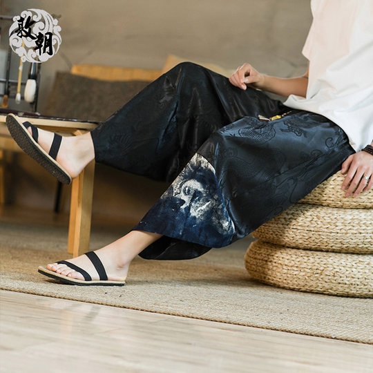 Kurz geschnittene Eisseidenhose für Herren im Sommer, dünne Laternen-Shorts mit weitem Bein, Drachenrobe für Herren im chinesischen Stil, lockere Rettich-Haremshose