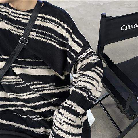 Winter striped couple sweater men and women loose handsome lazy wiggle knitting knitting knitting sweater wear outside