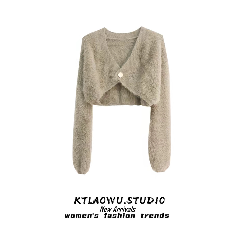 Off-Season Women's Clothing Clearance Sale, Soft and Gentle Style, Soft and Fluffy Sweater, Autumn High-End Faux Mink Velvet, Single-Button Short Style Off-Season Women's Clothing Clearance Sale, Soft and Gentle Style, Soft and Fluffy Sweater, Autumn High-End Faux Mink Velvet, Single-Button Short Style