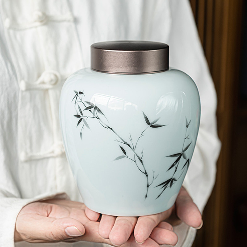 Ceramic large tea cans aluminum alloy cover sealing tank for household storage tank green tea cans Pu-yu black tea cans