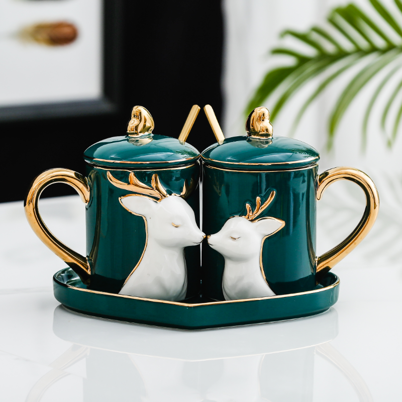 Personality trend cup A pair of ceramic mugs Couple cup with lid spoon Nordic Birthday gift Wedding cup