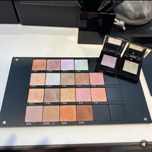 Suqqu单色眼影细闪光泽顺滑清透