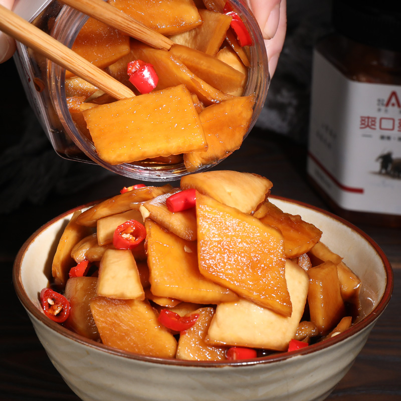 Three-informed slightly spicy rounder leather turnip leather crispy spicy Hunan farmhouse homemade marinated pickle sauce sour rounder dry 280g