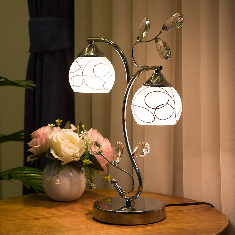 Crystal table lamp modern simple bedroom bedside learning desk eye protection creative wedding gift warm dormitory lamps