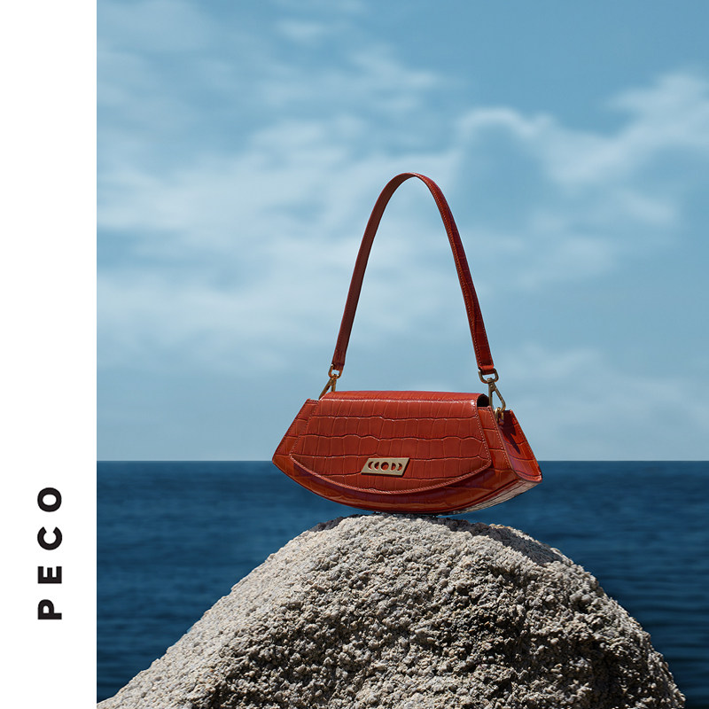 PECO New Year's Eve Gifts Lunar Eclipse Series 790 Fa Sticks Bag Woman Retro White Crocodile Textured Leather Original Niche