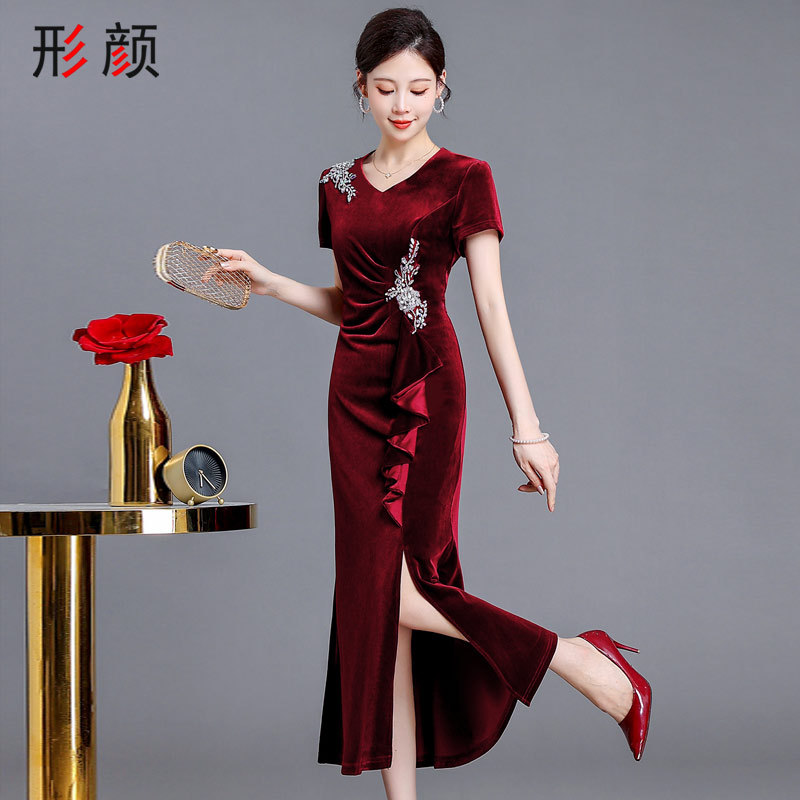 High-End Mother-In-Law Wedding Banquet Outfit, Summer Mother's Attire for Attending Weddings, Elegant and Youthful Mother-In-Law Cheongsam Dress for Women