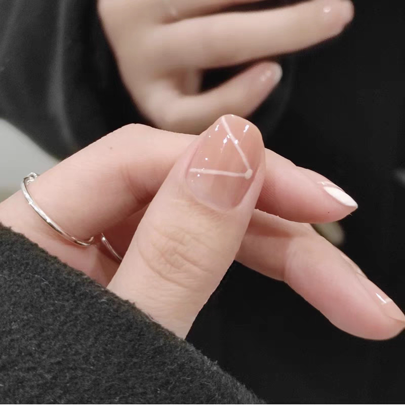 Purely Handmade Flat Short Press-On Nails, Simple and Gentle for Daily Wear, Nude Color Lines That Make the Skin Look Fairer, Detachable Press-On Nails