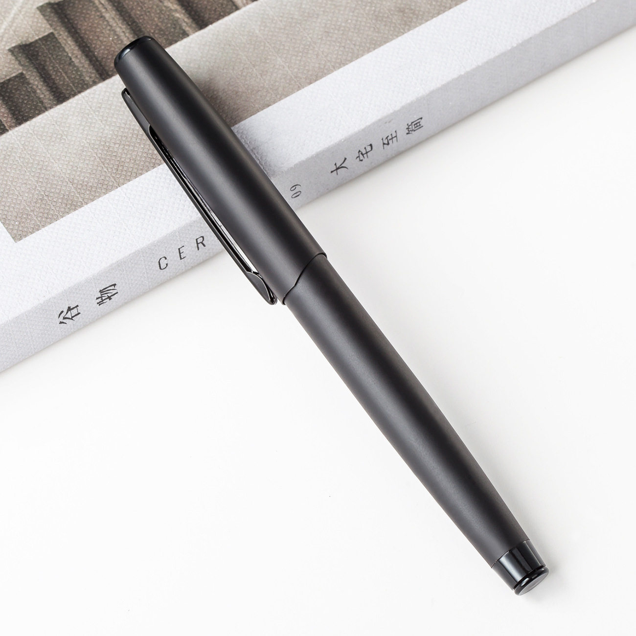 Men's high-end business black matte neutral pen metal rod retro simple water-based gift pen student personality pen