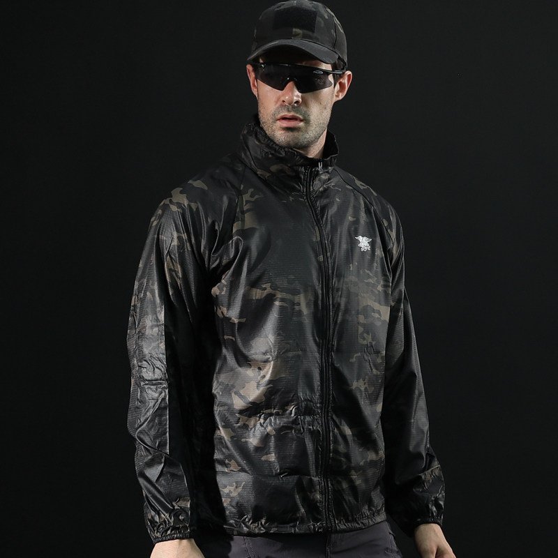 Outdoor camouflage sunscreen clothing for men and women summer ultra-thin tactical skin windbreaker breathable quick-drying waterproof sports military jacket