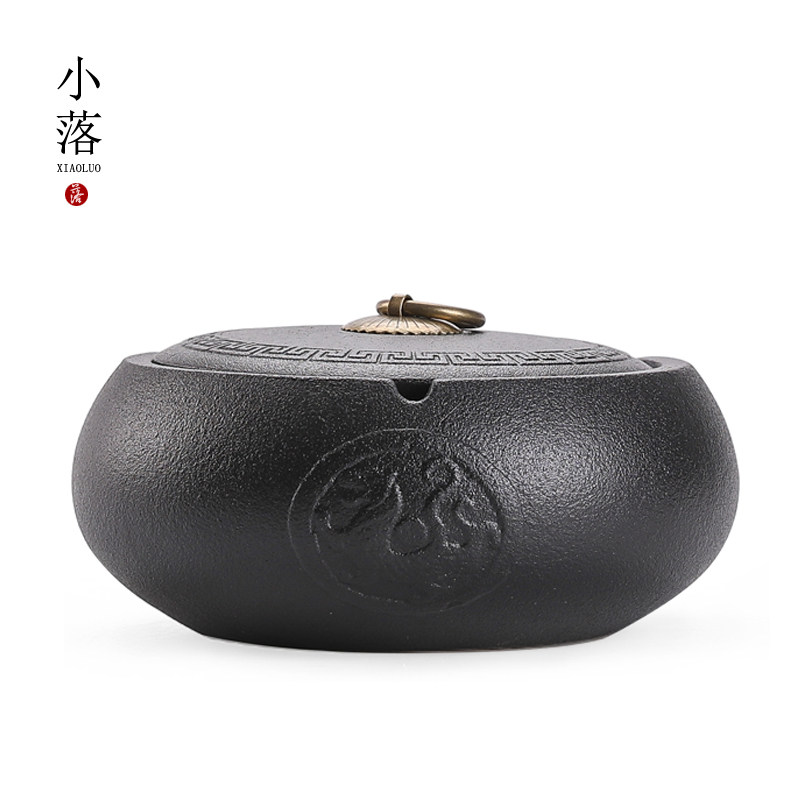 Cigarette Ash Trays Ceramic Home Living Room With Lid Windproof Anti-Fly Ash Creative Personality Trend Office with a large number of smoke cylinders