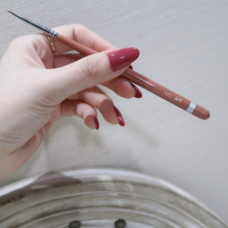 AMO drawing Yiji Gamorandi with color nail phototherapy pen ) Maki with mink watercolor pen