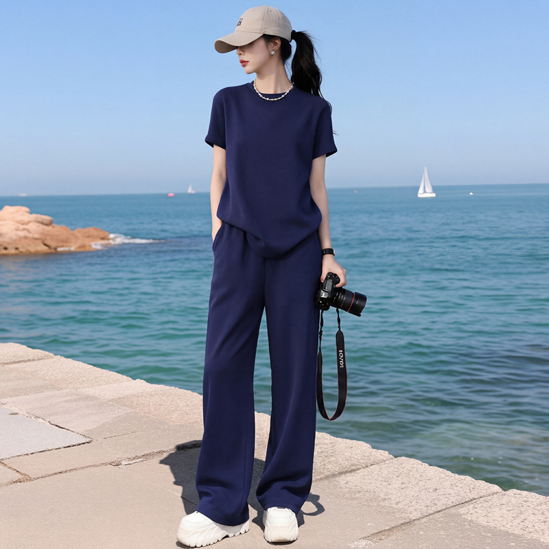 Casual Sports Suit for Women 2026 Summer Lazy Age-Reducing Dark Blue Simple Short-Sleeved Wide-Leg Pants Two-Piece Set Slimming