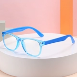 Детские очки, детский ноутбук, мобильный телефон