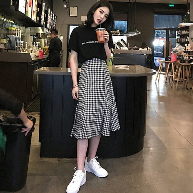 Fat girls wear summer suits plus size women's clothing in 2022 new skirts to cover the belly two-piece suit to cover the flesh