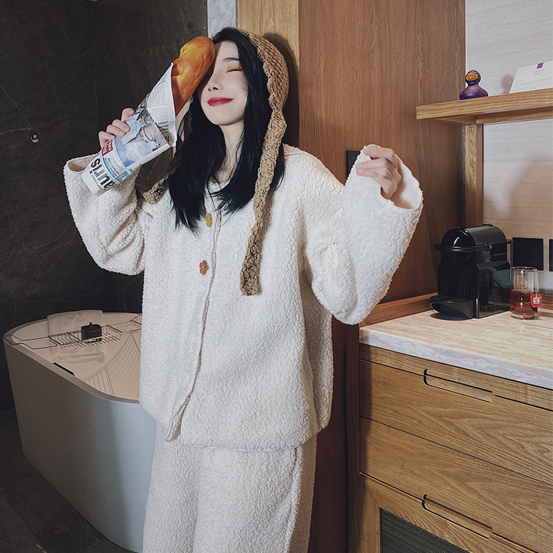 Home Deer Deer Sleeping Dress Woman Autumn Winter Coral Suede Thickened with velvet Comfortable Warm Flannel suede Cashmere Warm