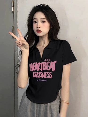 Черная короткая летняя футболка, V-образный вырез, городской стиль, короткий рукав