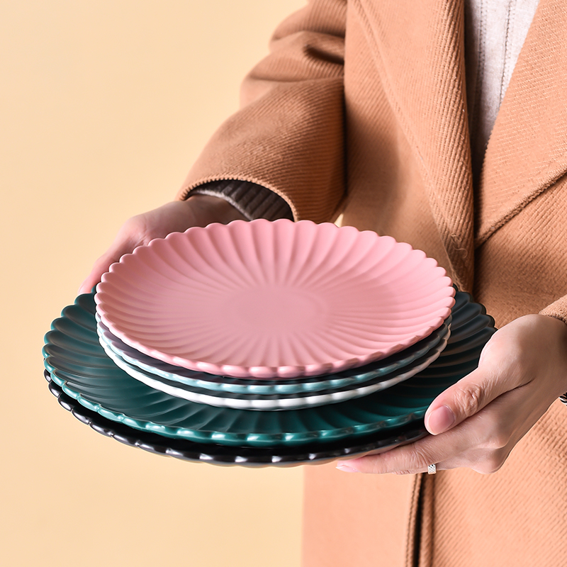 Nordic simple ceramic creative flat plate dining room western plate chrysanthemum plate 8 inch 10 inch household plate steak plate