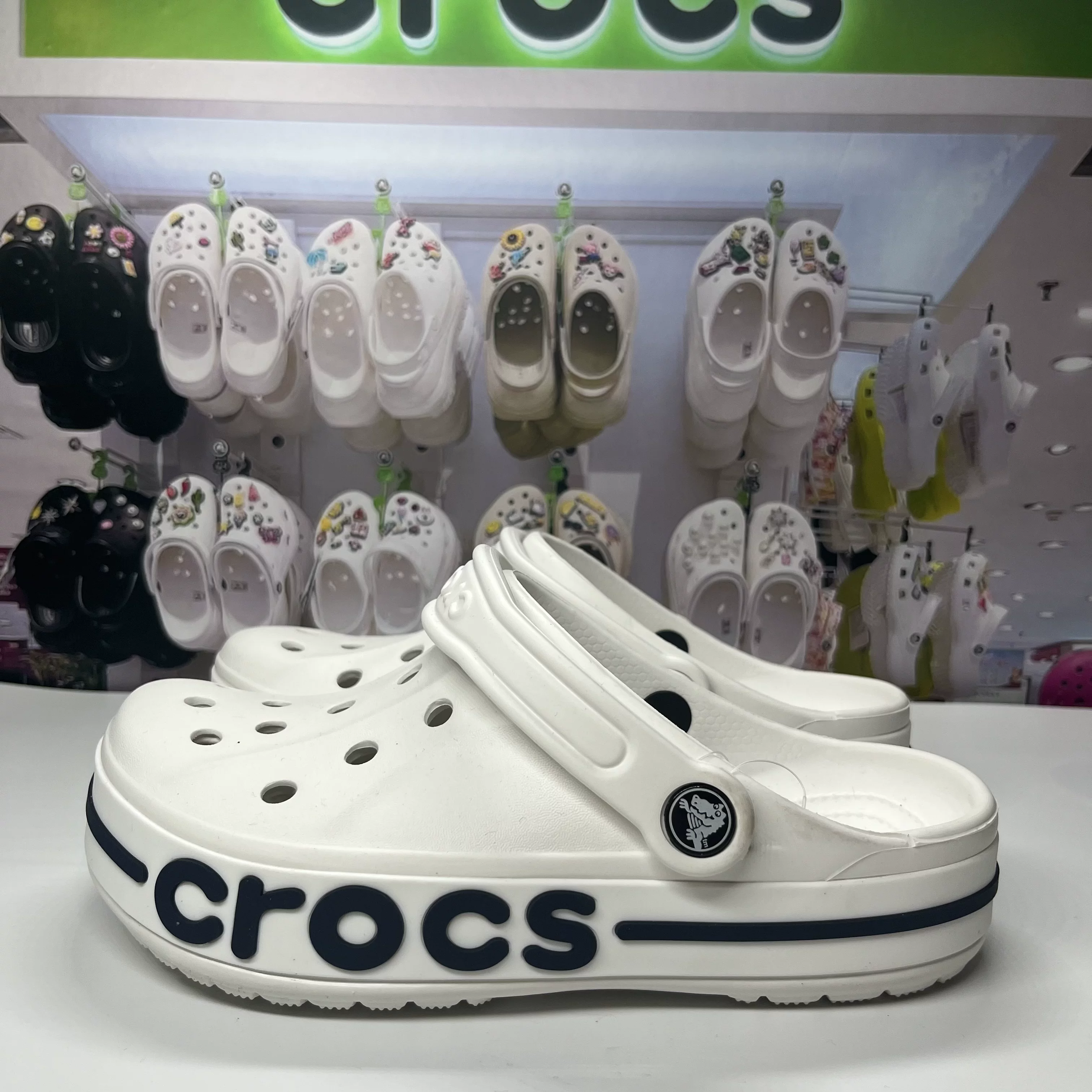 Сланцы Crocs, тапочки, пляжная обувь, для любимого