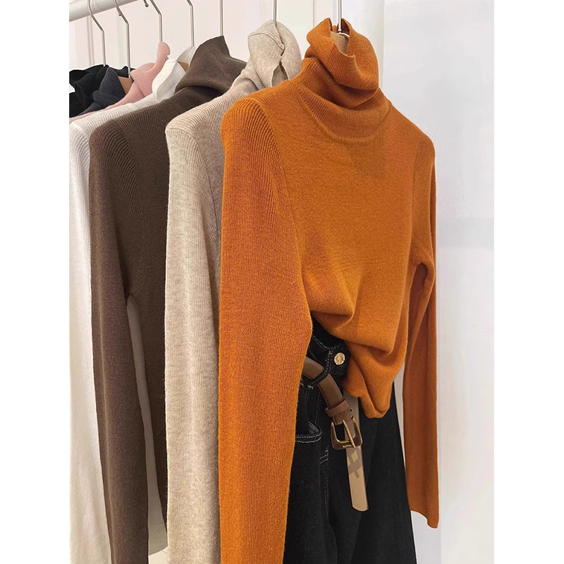 High-End Caramel Orange Wool Knit Base Shirt for Women, Winter Slim-Fit Turtleneck Sweater, Inner Layer Top