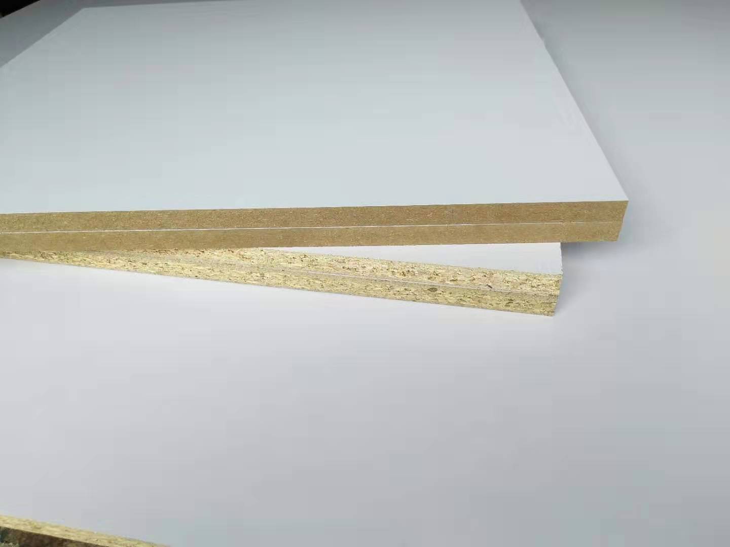 Double-sided white particle board high-density board can be customized for any size mechanism edge banding 45 yuan per square fiberboard