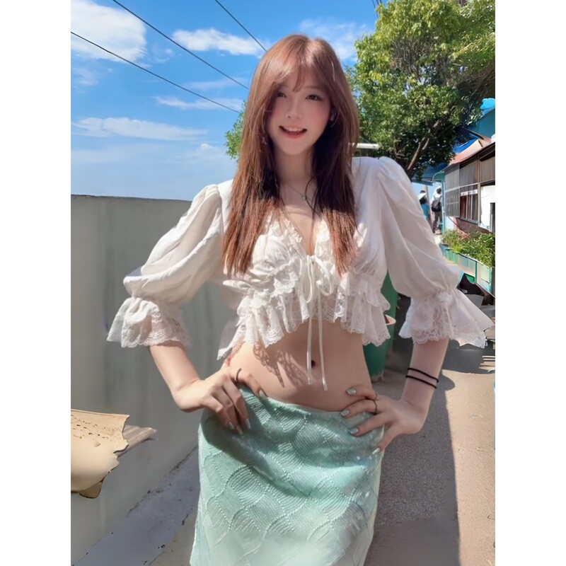 French-Style White Lace V-Neck Mid-Sleeve Shirt for Women, Summer Pure and Sexy Waist-Cinching Design Cardigan Short Top French-Style White Lace V-Neck Mid-Sleeve Shirt for Women, Summer Pure and Sexy Waist-Cinching Design Cardigan Short Top