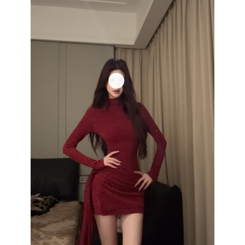 Red Sequin Half-High Collar Long-Sleeve Dress for Women, Early Spring New Year's Outfit, Elegant Waist-Cinching Slim-Fit Bodycon Dress
