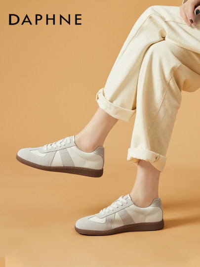 达芙妮德训鞋女款爆款2025新款秋冬真皮平底休闲运动鞋板鞋女鞋子