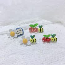 Lilystudio handmade pet headdress Teddy York Shamalzis childhood fun wind little bee flower hairpin