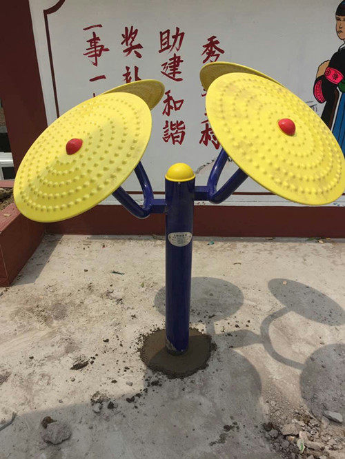 Tai Chi kneading and pushing training device Shoulder joint rehabilitation device Community square fitness path Entertainment and fitness equipment