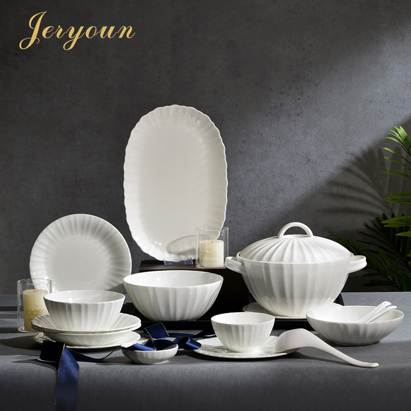 JERYOUN bone china tableware set household European-style relief underglaze color simple pure white bowls and plates housewarming gifts