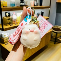 Медленно ущипнуть розовую свинью и отскочить