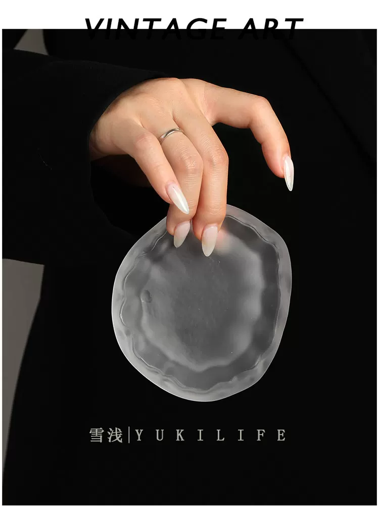{Zero -falling ice 感}} Middle -old casual glass sushi small plate coaster cushion