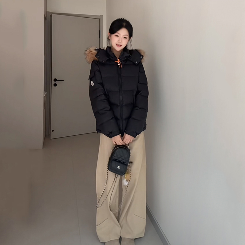 Winter Black Stylish down Jacket for Women 2025 New Winter Petite Hooded Thickened down Coat