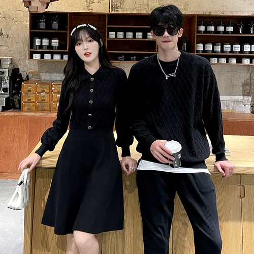 Осенняя демисезонная парная одежда для влюбленных, трикотажный свитер, небольшое дизайнерское платье, коллекция 2021, тренд сезона