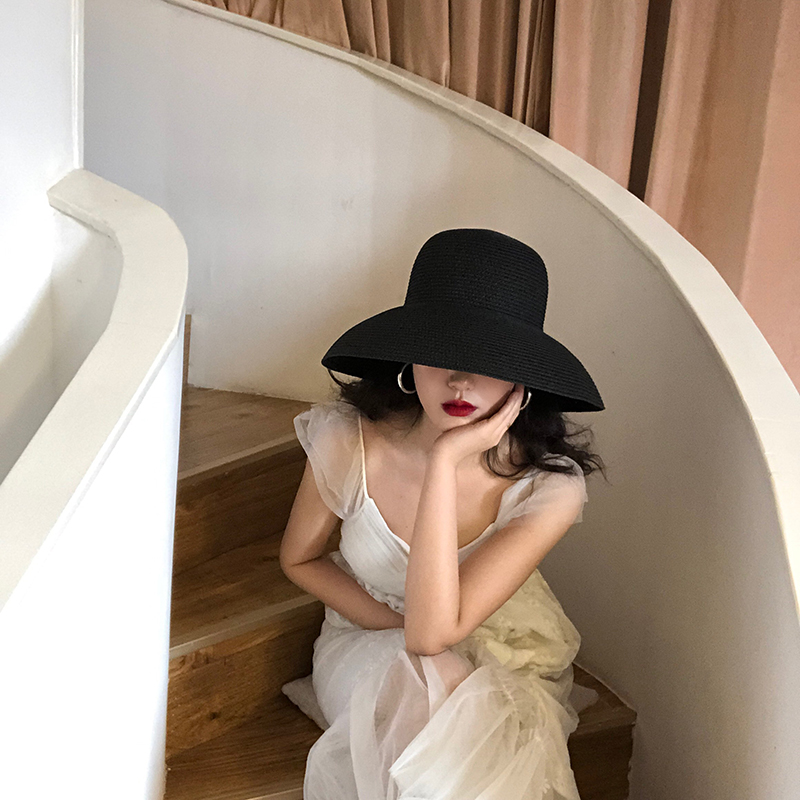 Vintage French Hepburn wind hat Black large brim straw hat Female summer seaside beach sun hat Sun protection sun hat