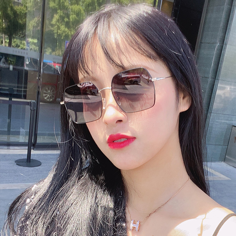 Sun Glasses Women's Anti UV Fashion Box 2022 New Big Frame Round Face Korean Version Tide Sunglasses Big Face Slim